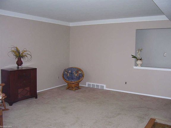 4th image of 11729 Canterbury Dr