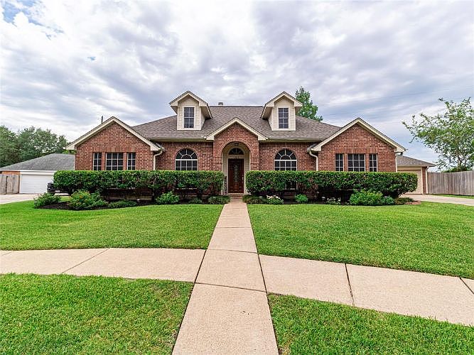 1st image of 1103 Lake Estates Dr