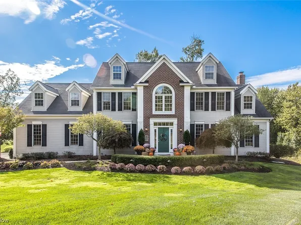 795 S Sussex Ct, Aurora, OH 44202