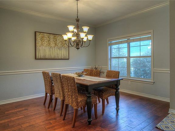 2nd image of 118 Justin Leonard Dr