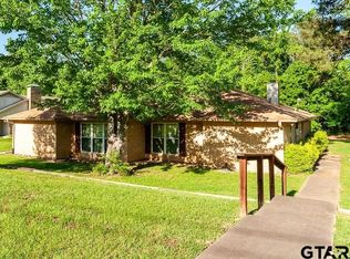 8316 Garrett Dr, Tyler, TX 75703