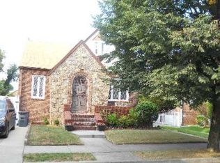 18225 143rd Ave, Springfield Gardens, NY 11413