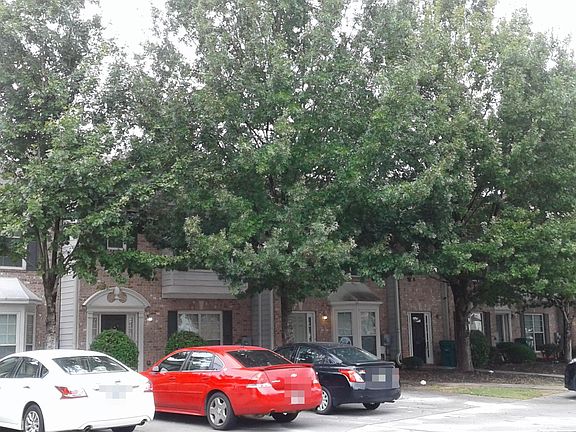2nd image of 2845 Parkway Close