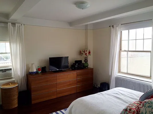 Rented by NY NY Condo, Inc | media 29