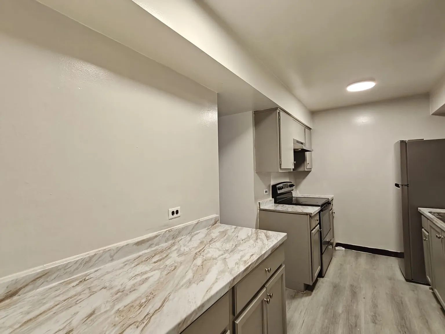 East Germantown's Next Hot 1-Bedroom! — Photo 2