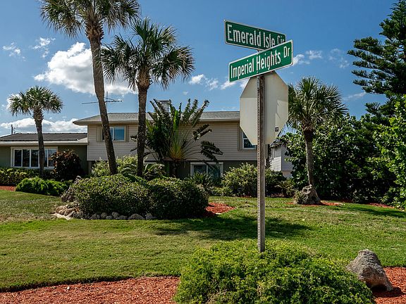 2nd image of 105 Imperial Heights Dr