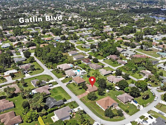 4th image of 2661 SW Cactus Cir