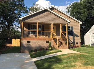 13 Skyland Dr, Greenville, SC 29607