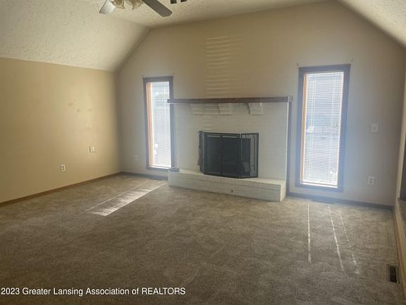 2nd image of 409 W Plain St