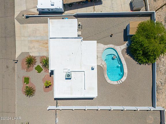 4th image of 3807 Sloop Dr