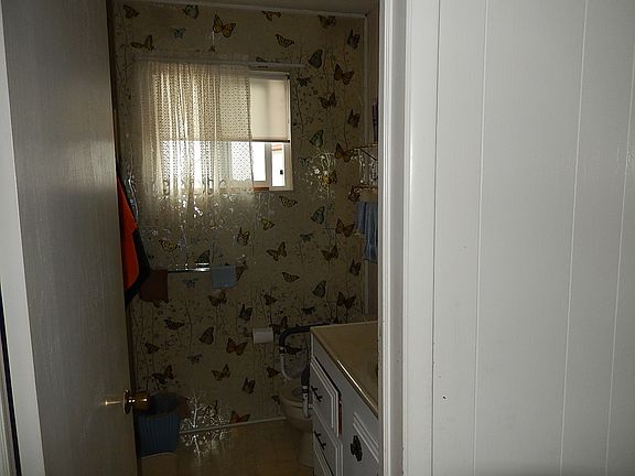 5th image of 1415 84th St SE Unit 37