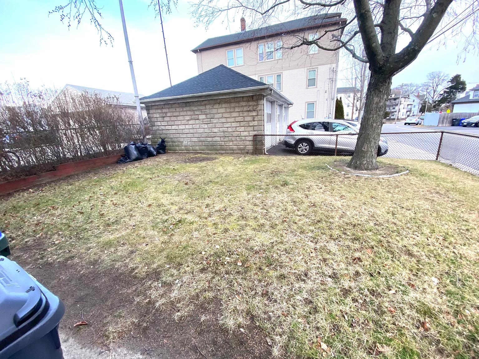 110 Ellery St — Photo 4