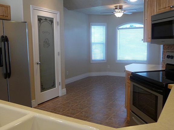 2nd image of 2736 N Sweetwood Ave