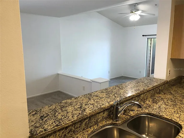 482 N Pin Oak Pl #308 — Photo 6