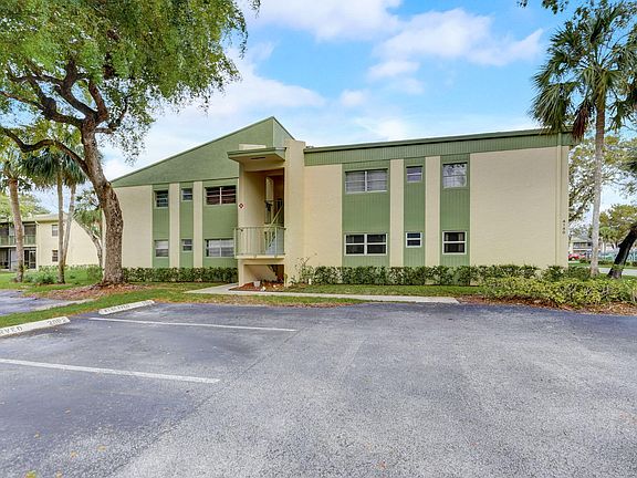 4th image of 4140 NW 90th Avenue #105