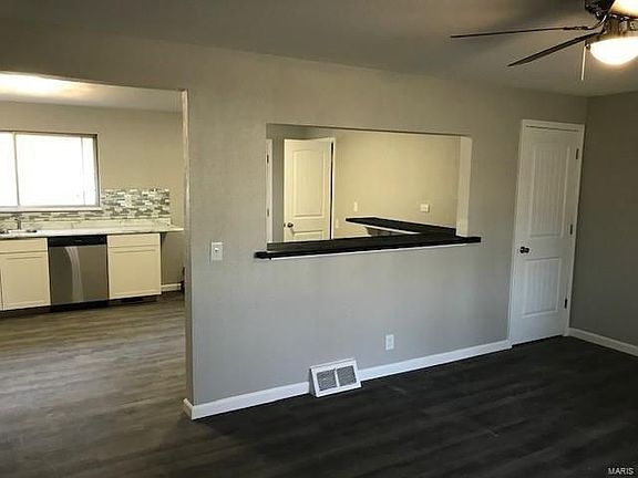2nd image of 10209 Varnum Dr
