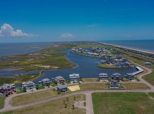 4102 Sea Grass Ln, Galveston, TX 77554