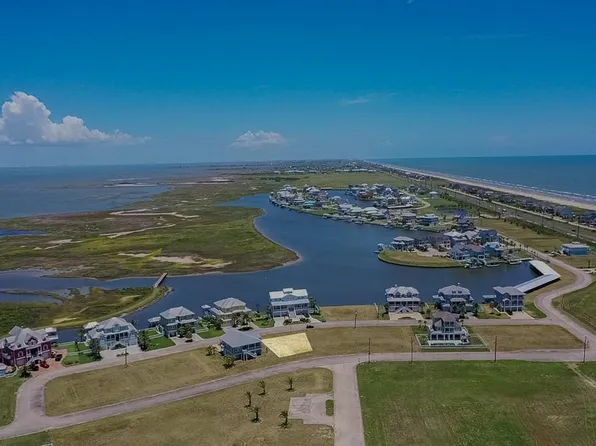 4102 Sea Grass Ln, Galveston, TX 77554