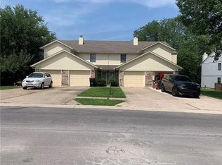 503 NE Churchill St, Lees Summit, MO 64086