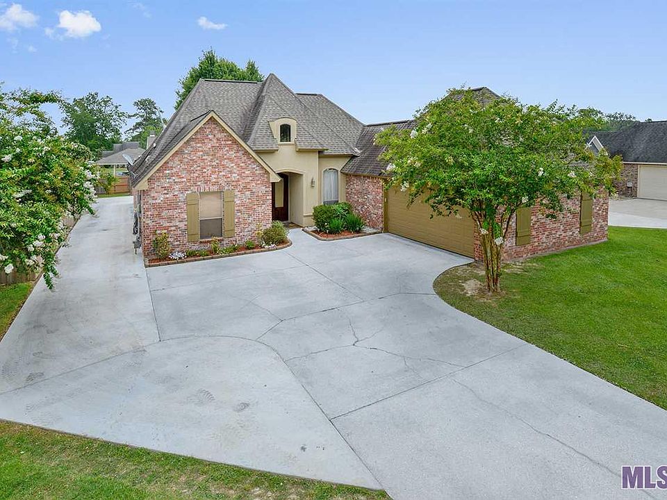 1st image of 14494 Lake Meadows Ct