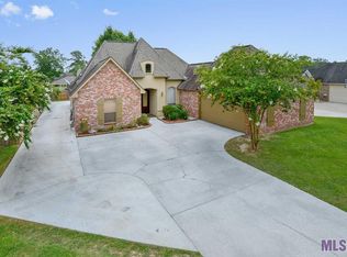 14494 Lake Meadows Ct, Gonzales, LA 70737