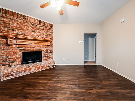 5th image of 4012 Houston Dr