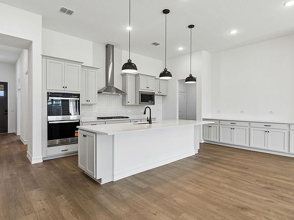 2nd image of 509 Apricot Ct
