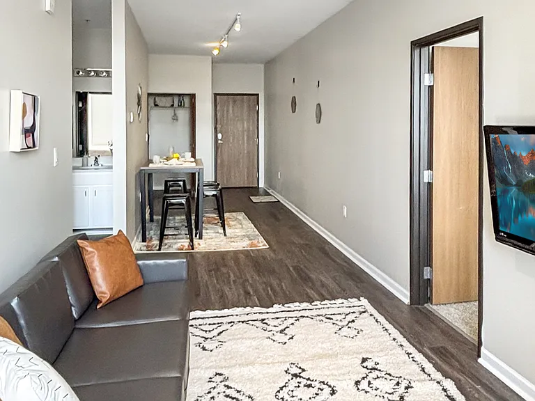 Corner House Lofts — Photo 21