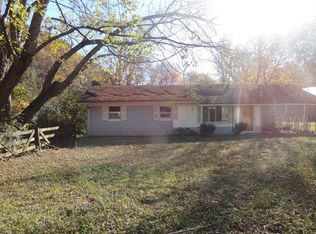 104 Ellis Rd, Elizabethton, TN 37643