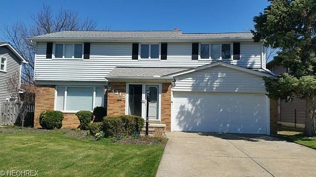 1st image of 24215 Greenlawn Ave