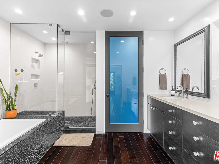 2300 Ronda Vista Dr — Photo 12