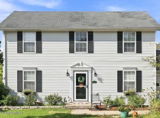 1117 Leathers Ln, Frankfort, KY 40601