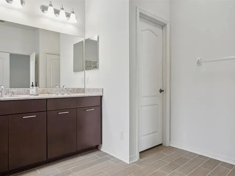 10625 Pictorial Park Dr — Photo 15
