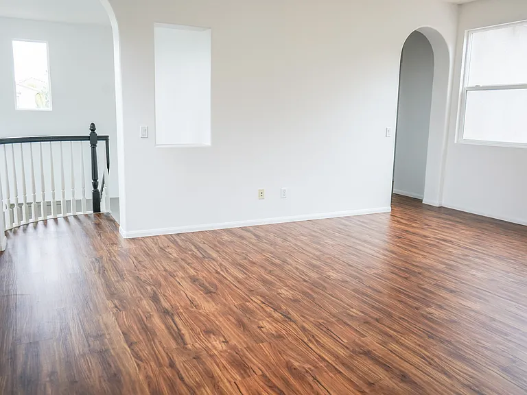 1882 Shadetree Dr — Photo 22