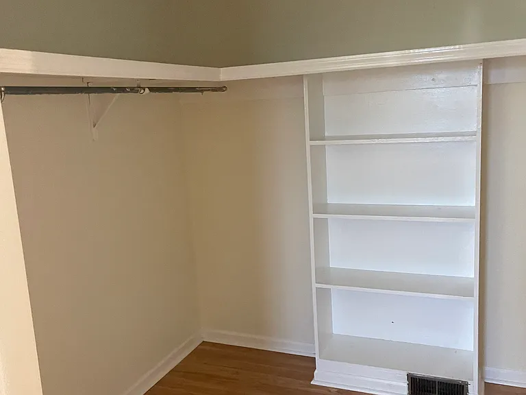 258 Powell Rd — Photo 22