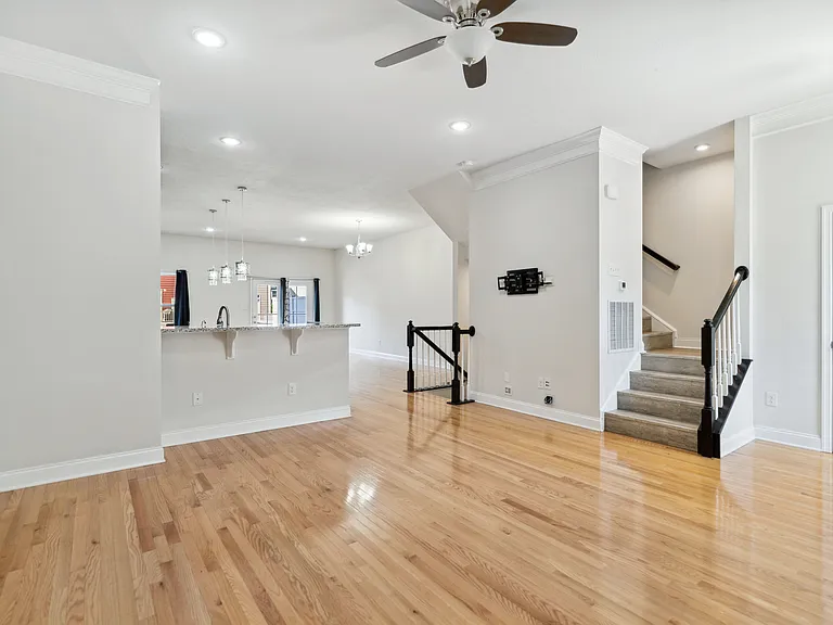 138 Seneca Pl — Photo 19