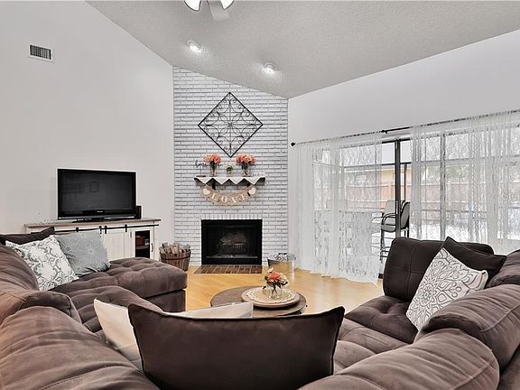 5th image of 4035 Doral