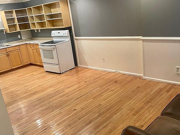 5th image of 34 Clement Ave #Ll