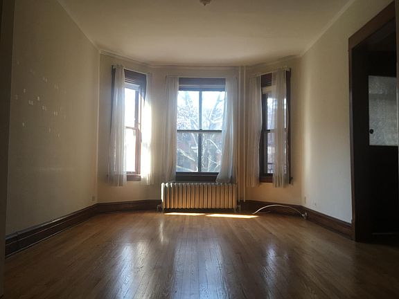 3rd image of 3617 N Albany Ave #1