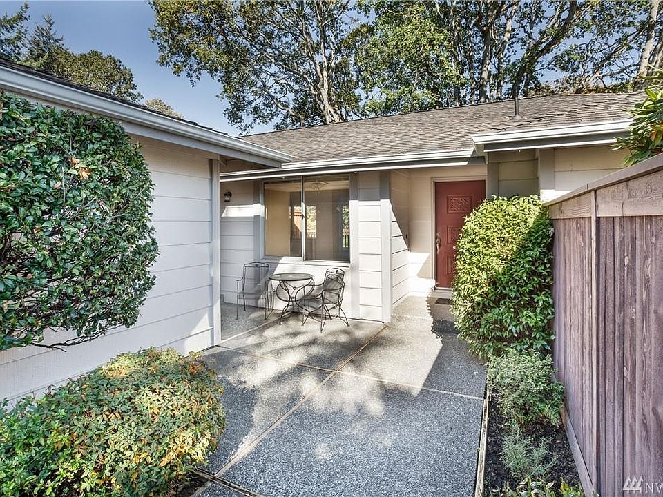 1st image of 8521 Onyx Dr SW