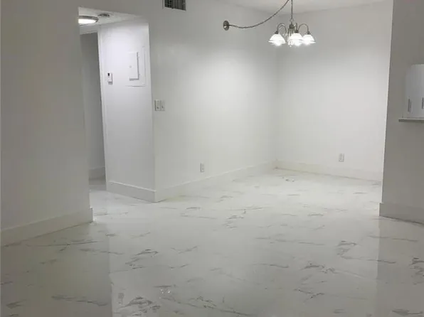 1021 Twin Lakes Drive #28-H, Coral Springs, FL 33071