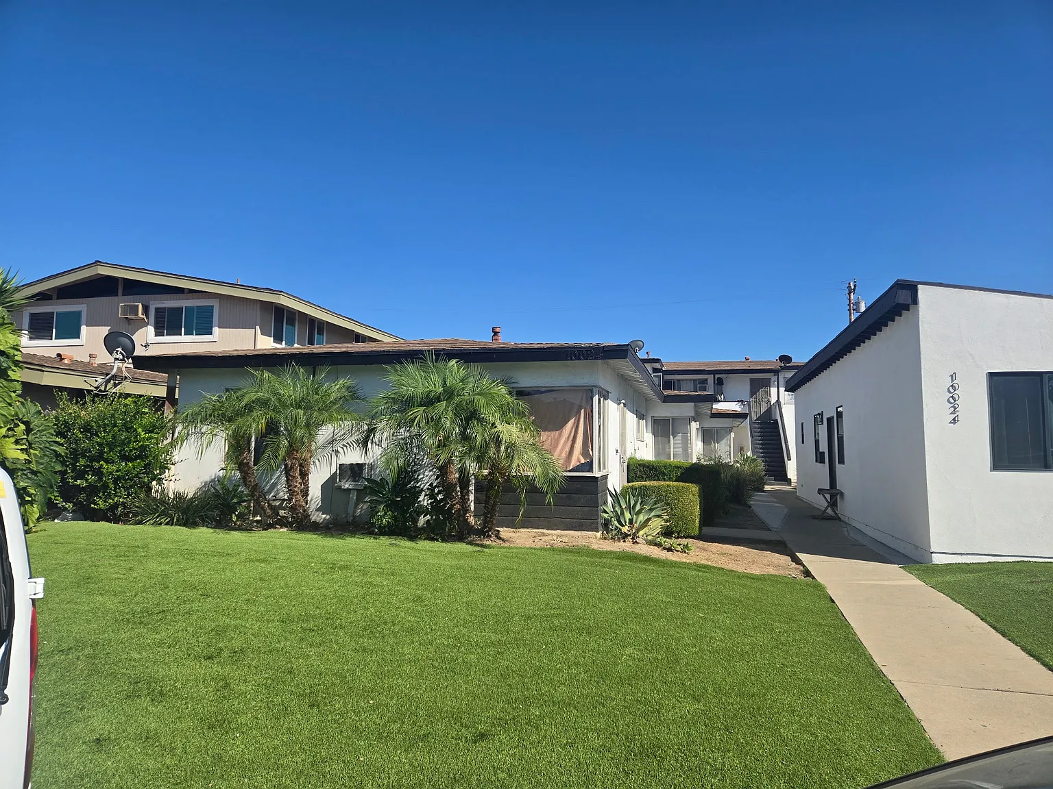 10030 Ben Hur Ave — Photo 2