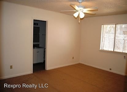 4th image of 1309-A Fairbanks Dr