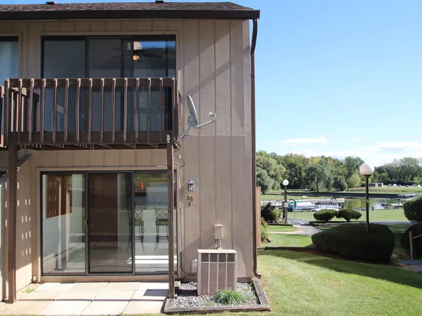 56 Vail Colony APT 5, Fox Lake, IL 60020