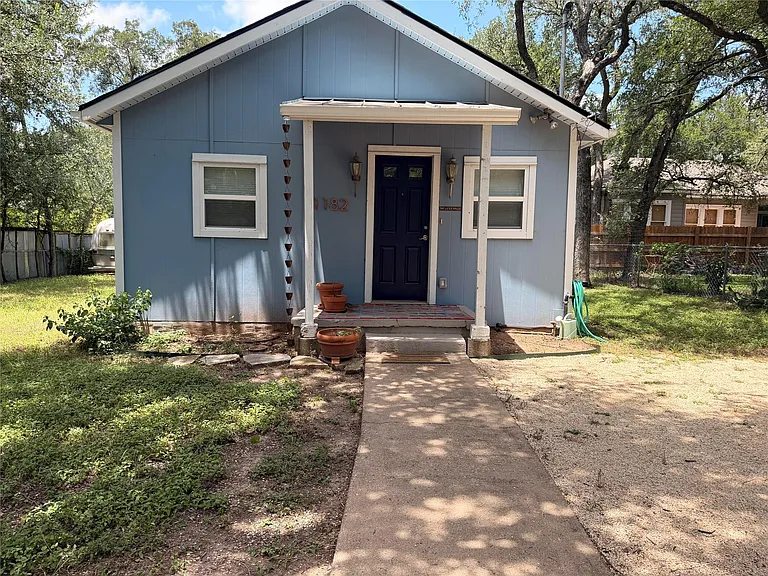 1182 Pandora St — Photo 16