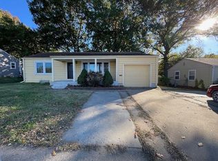 1647 SW 21st St, Topeka, KS 66604