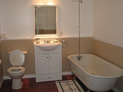 Large Vintage Bathroom