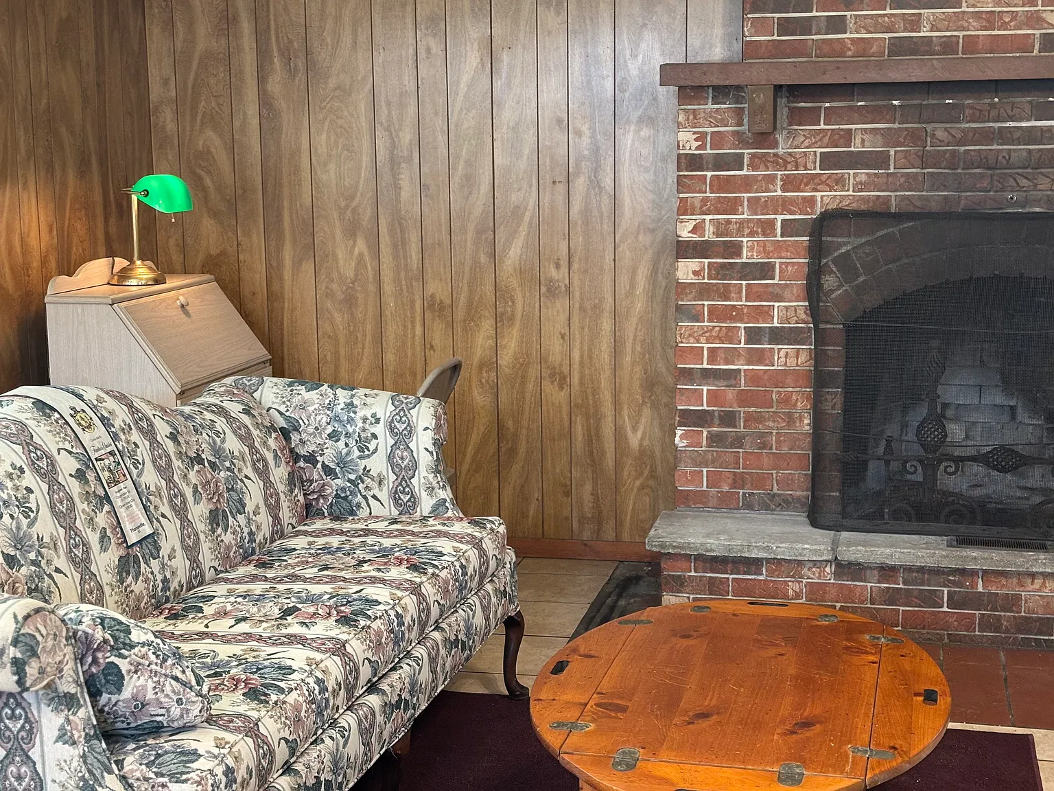 2 bed, 1000 sqft, $1,300 — Photo 2
