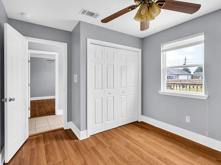 5151 Saint Anthony Ave — Photo 16