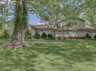 1422 County Road 2150 E, Saint Joseph, IL 61873